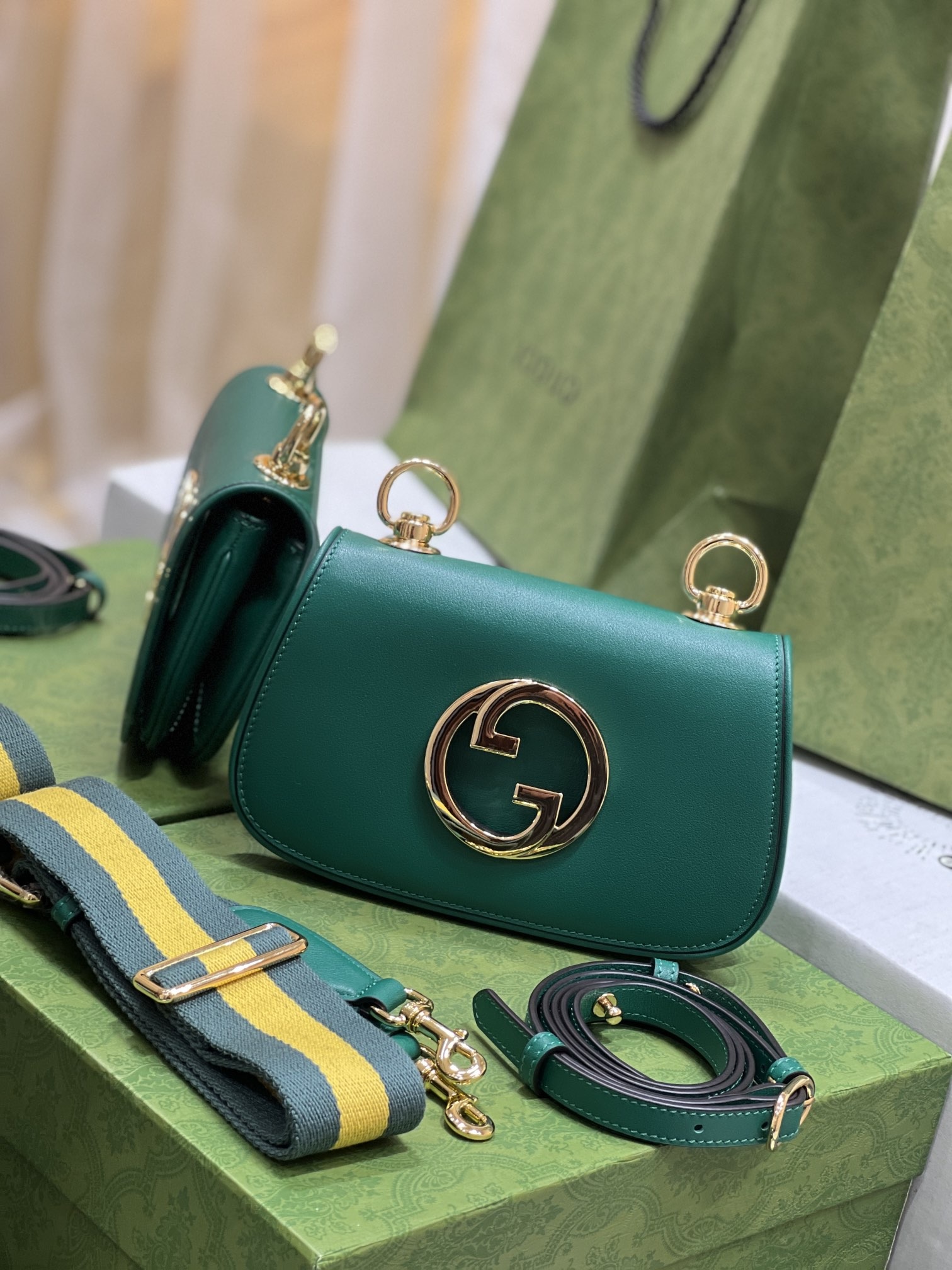 Gucci Blondie Shoulder B